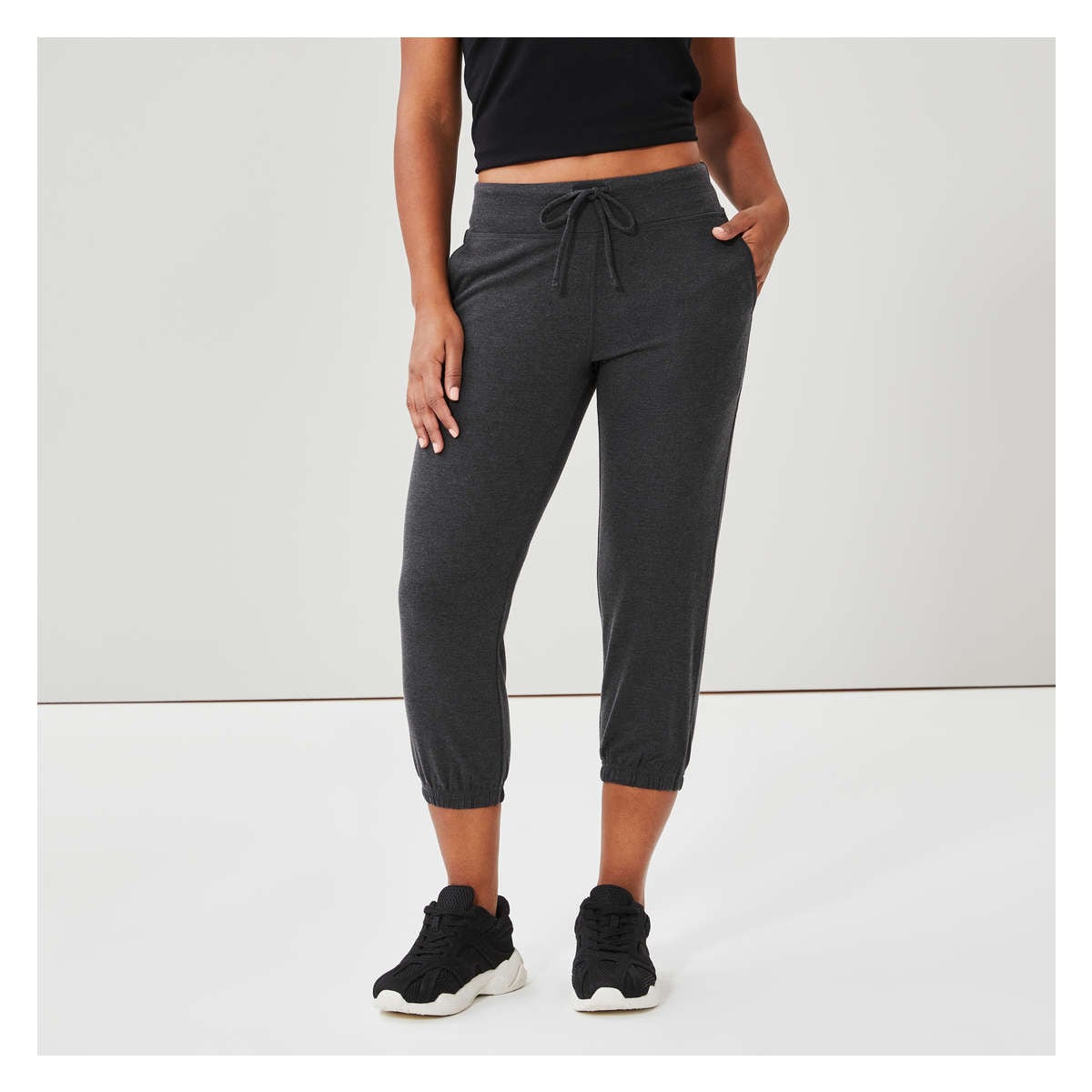 Jogger crop hot sale